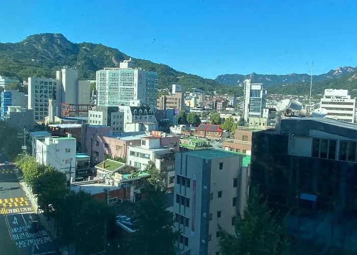 Comfortable Resting Space Adjacent To Gyeongbokgung Gwanghwamun * Seul